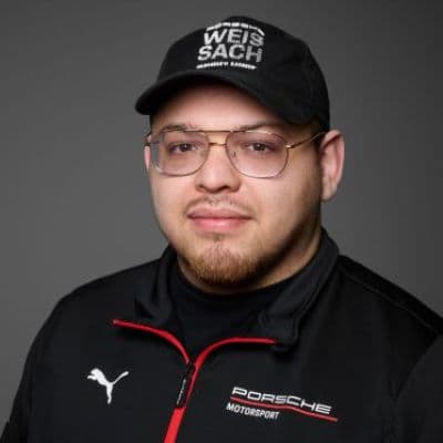 Photo of Fernando Flores